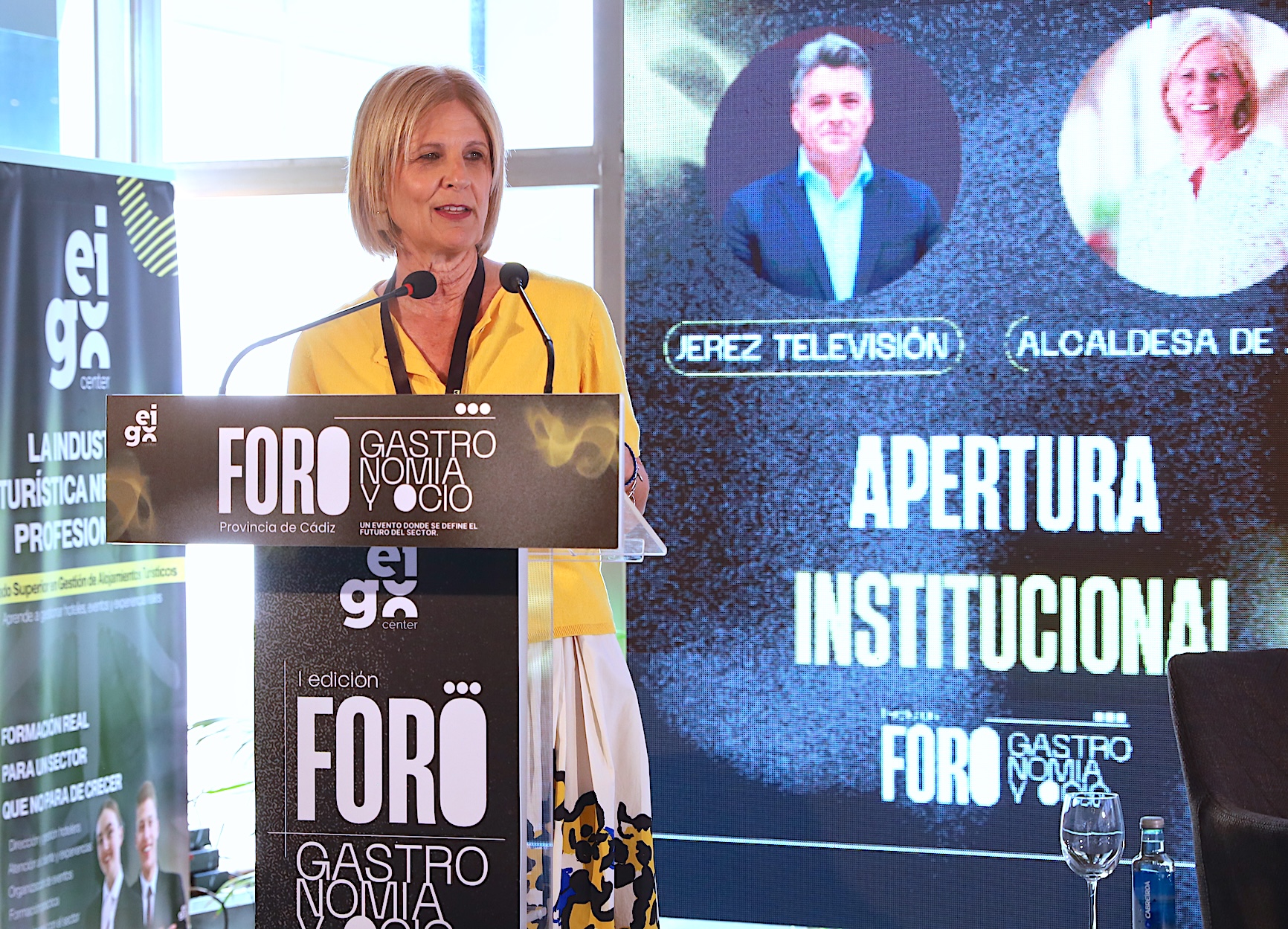 La alcaldesa inaugura el I Foro Gastronomía